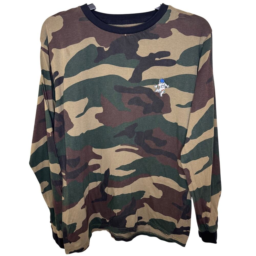 Eighty Eight mens long sleeve camo t-shirt with astronaut logo size Medium